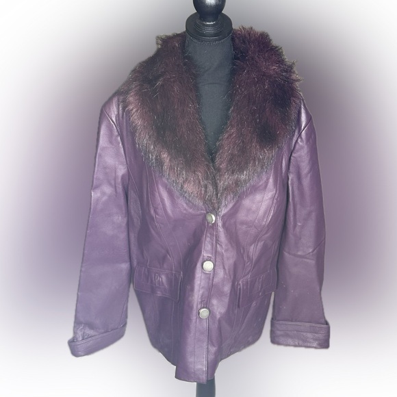 Terry Lewis Jackets & Blazers - Terry Lewis Elegant Women's Purple Leather Jacket with Faux Fur Collar size 1X